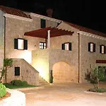 Вилла Kameni Dvori