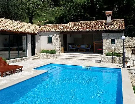 Villa Kameni Dvori *
